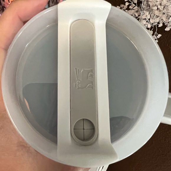 Stanley X Labubu Limited Edition Multicolor Quencher H2.0 Tumbler 40 oz NIB - Picture 5 of 13